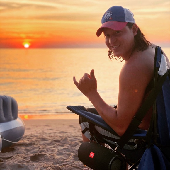 Meet your Posher, Jobe - Picture 1 of 1